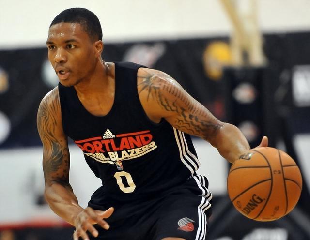 本人为了避 本人为了避