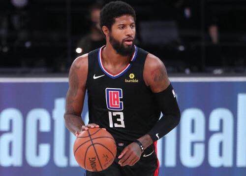 赛季首战中 赛季首战中